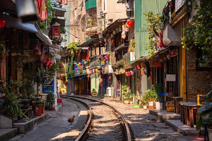 VIETNAM TOUR PACKAGE
