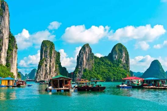 VIETNAM TOUR PACKAGE